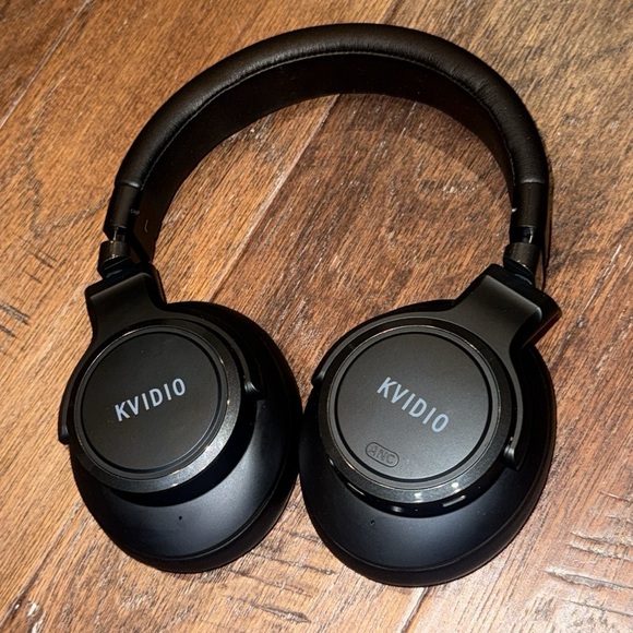 Black Wireless Bluetooth Headphones - Great Condition - Picture 8 of 8